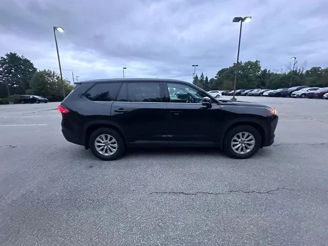 toyota grand highlander 2024 5TDAAAB56RS008114 image toyota grand highlander 2024 5TDAAAB56RS008114 image